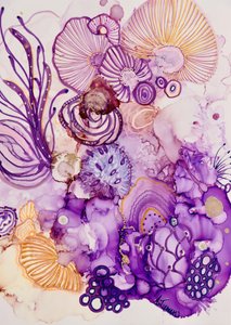 Lila-Gold-Fantasieblüte von Amy Tieman