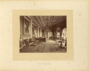 Der purpurne Salon