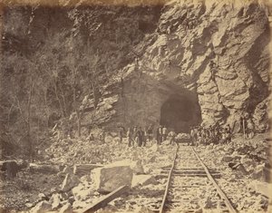 Platte 39. Ostende des Tunnels, Weber Canon, 1869 von Andrew Joseph Russell