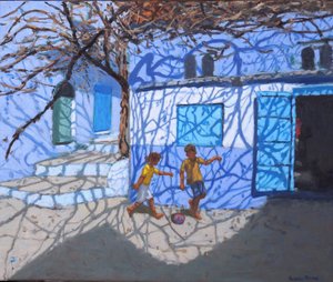 Ballspiele auf der Straße, Chefchaouen, Marokko