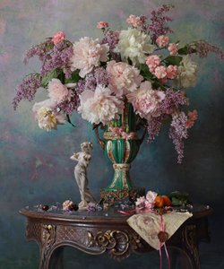 Elegantes Pfingstrosen Stillleben von Andrey Morozov