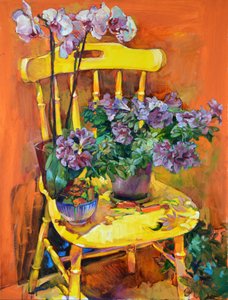 Gelber Stuhl mit Blüten von Andrii Kutsachenko