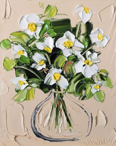 Texturiertes weißes Bouquet von Angela Hawkey