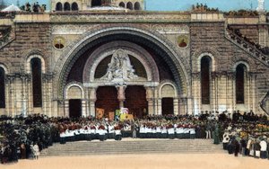 Eingang des Rosenkranzes und Segnung des Allerheiligsten Sakraments - Lourdes - Hautes-Pyrénées (65) um 1930. von Anonymous Anonymous