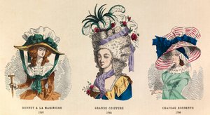 Von links nach rechts: Hut à la marinière 1787; Große Frisur 1785 und Hut Bonnette 1786