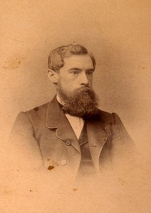 Porträt des Sammlers, Mäzens und Gründers der Galerie Pavel Mikhailovich Tretyakov (1832-1898). Albumin Foto
