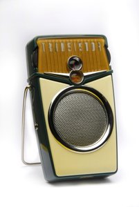 Stillleben eines Transistorradios von Anonymous Anonymous