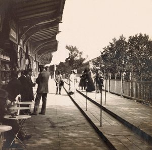 Weltausstellung von 1900 in Paris: Das rollende Trottoir. Private Sammlung von Anonymous Anonymous