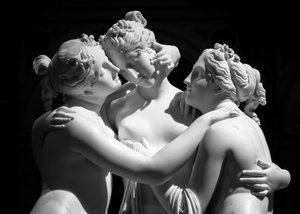 Antonio Canovas Statue Die drei Grazien, 2019 von Antonio Canova