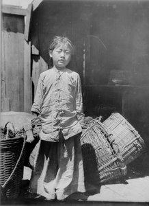 Die Tochter des Fischhändlers, Chinatown, San Francisco von Arnold Genthe