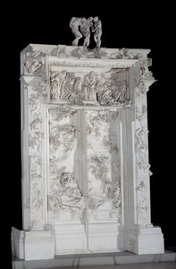Das Tor zur Hölle. Hochrelief in Gips über der Gruppe der Schatten von Auguste Rodin