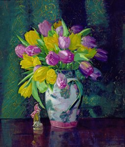 Gelbe und mauvefarbene Tulpen in einer Vase von Augustus William Enness