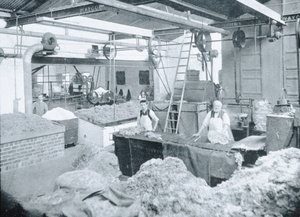 Innenansicht einer Hutmühle, Victoria, um 1900, aus 