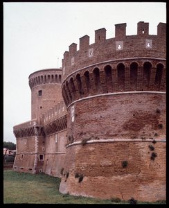 Mittelalterliche Kunst: Ansicht der Burg von Papst Julius II. (Giulio), realisiert von Architekt Baccio Pontelli, Gregoriopoli