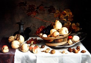 Ein Stillleben mit Quitten in einem Korb, anderen Früchten und Objekten