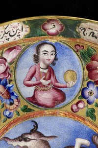 Gedeckter Schüssel, Untertasse und Löffel mit astrologischer Dekoration, frühes 19. Jahrhundert von Baqir