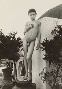 Stehender Akt