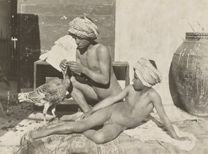 [Zwei nackte Jugendliche mit Truthahn] von Baron Wilhelm von Gloeden