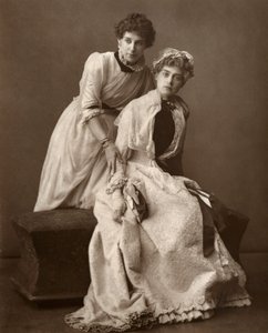 Britische Schauspielerinnen Eweretta Lawrence und Grace Otway in On Change, 1886