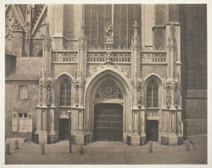 Unbetitelt [Südliche Fassade des Querschiffs der Kathedrale St. Michael und St. Gudula in Brüssel, Belgien] von Bisson Frères