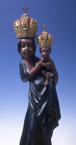 Statuette der Jungfrau Maria von Svatá Hora, ca. 1348 (polychromiertes Birnenholz) von Bohemian School