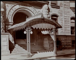 Eingang des Hotel Earlington, 55 West 27th Street, New York, 1906 (Silbergelatineabzug) von Byron Company