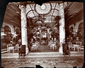 Lounge im Plaza Hotel, ca. 1907