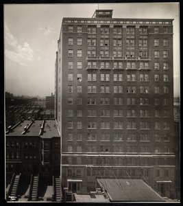 Das Hotel Robert Fulton, 228 West 71st Street, New York, 1920 von Byron Company