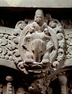 Der Gott Indra in der Mitte auf Airavana und die Marut, die Götter des Sturms und des Windes. Steinbalken im Stil von Sambor Prei Kuk (600-650). Aus Kambodscha. Paris, Guimet Museum, Nationalmuseum für asiatische Kunst