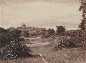 Rangun. Blick in der Nähe des Sees, 1855 von Captain Linnaeus Tripe
