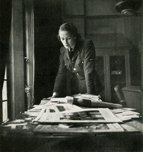 Im Lesesaal, ca. 1943