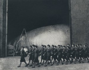 Vorbeimarsch, 1941