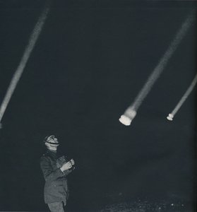 Krieg..., 1941 von Cecil Beaton