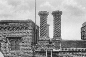 Alte Schornsteine von Charles Latham