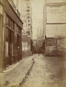 Rue Tirechappe, von der Rue Saint-Honoré aus gesehen von Charles Marville