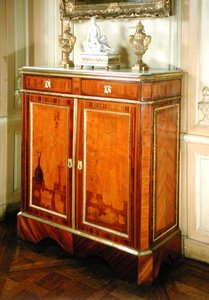 Schrank (Holzmarketerie)