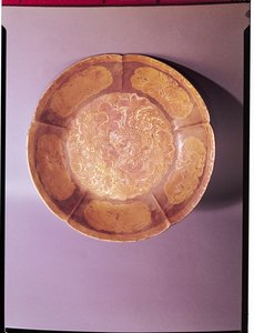 Gravierte Schale, Tang-Dynastie (618-907) von Chinese School
