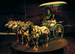 Quadriga, Qin-Dynastie, 221-206 v. Chr. (Bronzeskulptur) von Chinese School