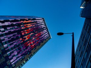 Buntes Wolkenkratzerdesign