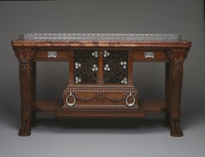 Vanderbilt-Konsole, ca. 1881-1882