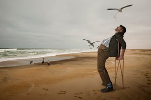 Verspielte Strandbegegnung von Christine von Diepenbroek