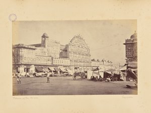 Jaipur; Der Hawa Mahal oder Palast der Winde von Colin Murray