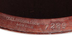 Viktorianischer eingelegter Gelegenheits-Tisch, Detail, um 1880 von Collinson and Lock