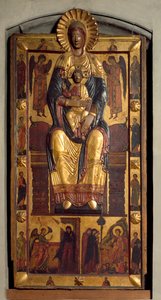 Jungfrau auf dem Thron mit dem Kind, zwei Engeln, den Aposteln. Die Verkündigung und die heiligen Frauen am Grab. Flachrelief aus polychromem Holz von Coppo di Marcovaldo (attr.to)