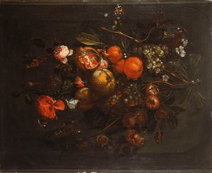 Ein Strauß aus Obst und Blumen, der an einem Nagel in einer Nische hängt von Cornelis de Heem