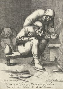 Rauchender Mann mit Frau im Hintergrund