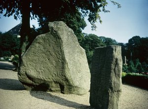Wikinger-Runensteine