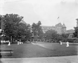 Manhasset, Tennis im Manhanset House, Shelter Island, N.Y., ca. 1904