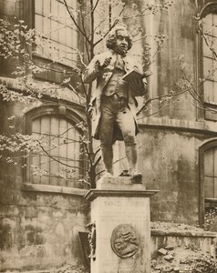 Dr. Johnson auf seinem Sockel, von dem aus er die Fleet Street sehen kann, ca. 1935