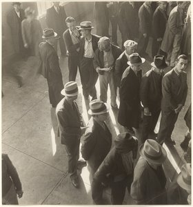 [Erste Tage der Arbeitslosenentschädigung in Kalifornien: Warten auf die Antragstellung] von Dorothea Lange